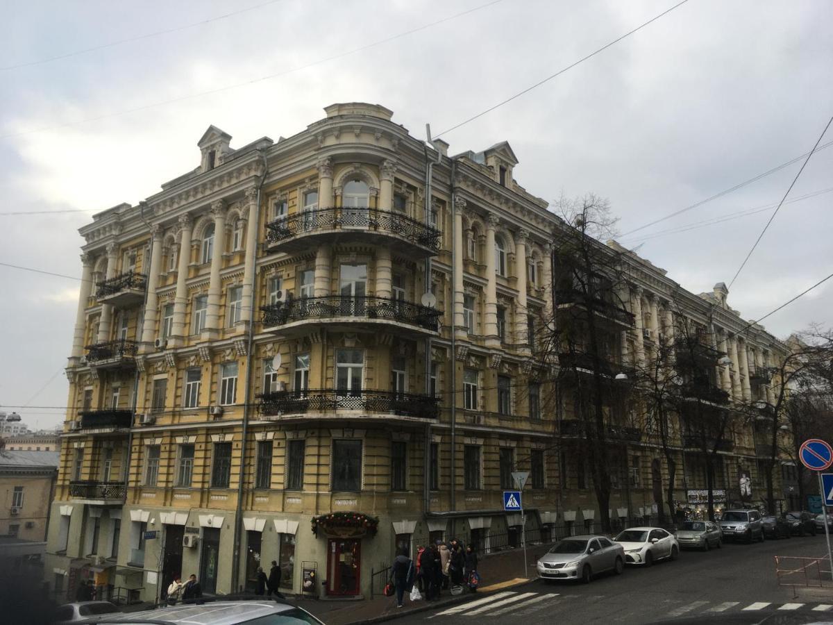 Luteranska Romantic Apartment Kiev Luaran gambar
